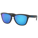 Oakley Frogskins (Asia Fit) sunglasses Matte Black frame Prizm Sapphire lens