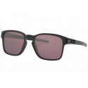 Oakley Latch™ Square (Asia Fit) sunglasses Matte Black frame Prizm Daily Polarized lens