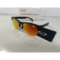 Oakley Frogskins™ Lite sunglasses Matte Black frame Prizm Ruby lens
