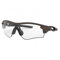 Oakley RadarLock® Path® (Asia Fit) sunglasses Olive frame Clear To Black Iridium Photochromic lens