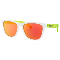 Oakley Frogskins™ Origins Collection sunglasses Matte White frame Prizm Ruby lens