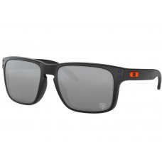 Oakley Chicago Bears Holbrook™ sunglasses Matte Black frame Prizm Black lens